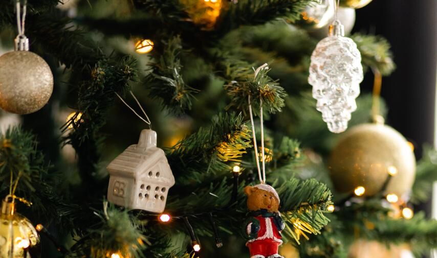 Ароматические свечи стали атрибутом праздничного настроения в 2025 году