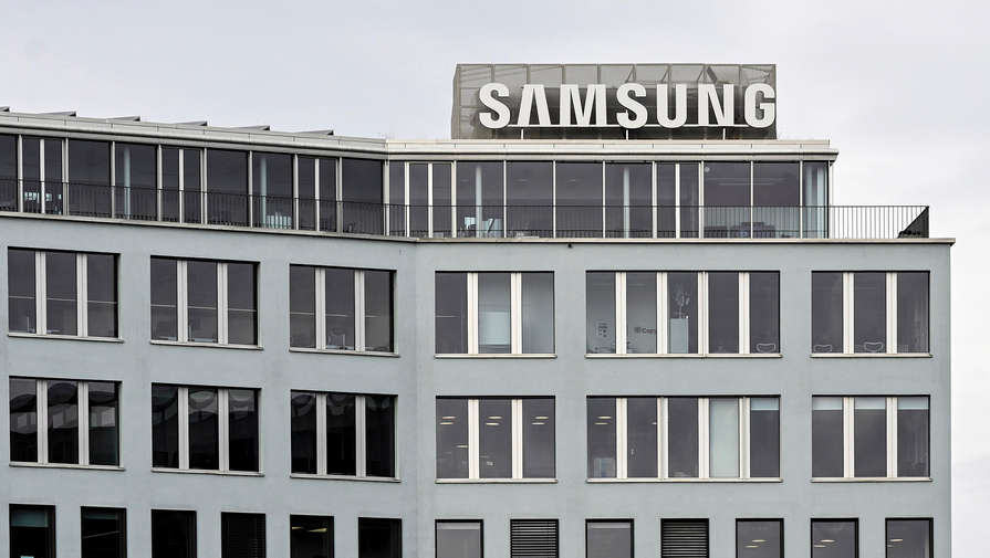 Bloomberg: Samsung ведет переговоры о повышении цен на чипы на 20%