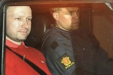 Брейвика отмазали от тюрьмы