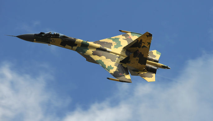 Истребитель Су-35