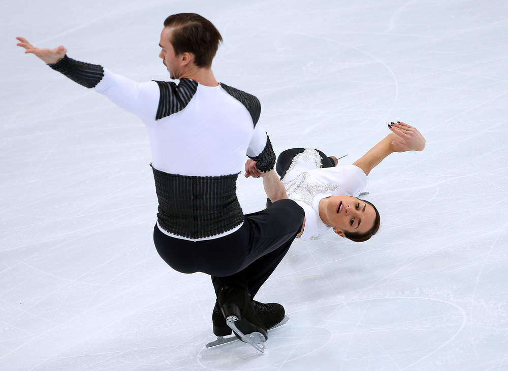 4 этап. ISU GP Rostelecom Cup 2014 14 - 16 Nov 2014 Moscow Russia-1-2 - Страница 2 Upload-TASS_9325592-pic4_zoom-1000x1000-30510