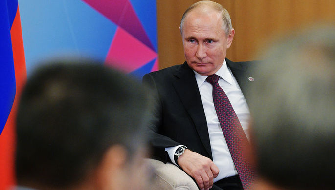 Президент России Владимир Путин во время саммита АСЕАН в Сингапуре, 15 ноября 2018 года