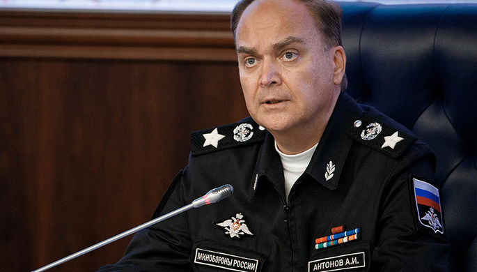 Заместитель министра обороны РФ Анатолий Антонов на брифинге Министерства обороны РФ в Москве, 2016...