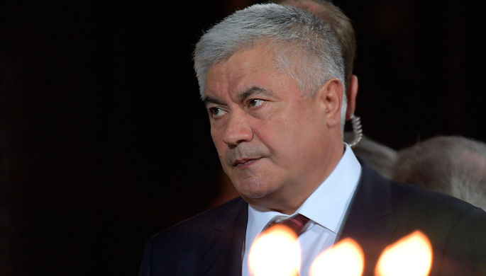 Министр внутренних дел Владимир Колокольцев на праздничном пасхальном богослужении в храме Христа...