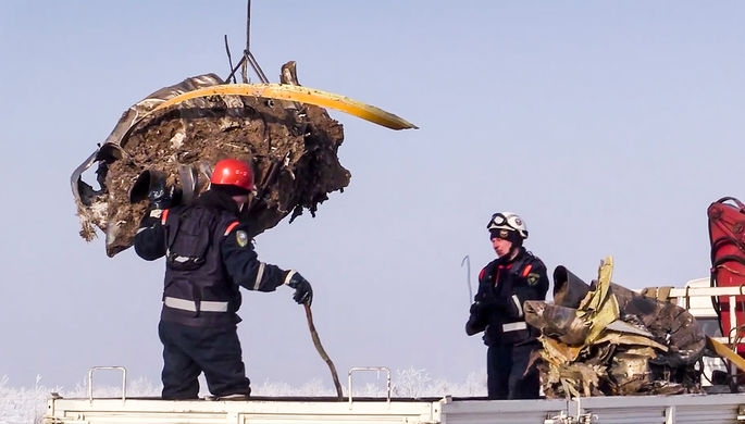 Обломки пассажирского самолета Ан-148 после крушения в Раменском районе Подмосковья, 13 февраля 2018...