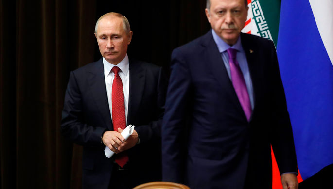 Президент России Владимир Путин и президент Турции Реджеп Тайип Эрдоган перед пресс-конференцией в...