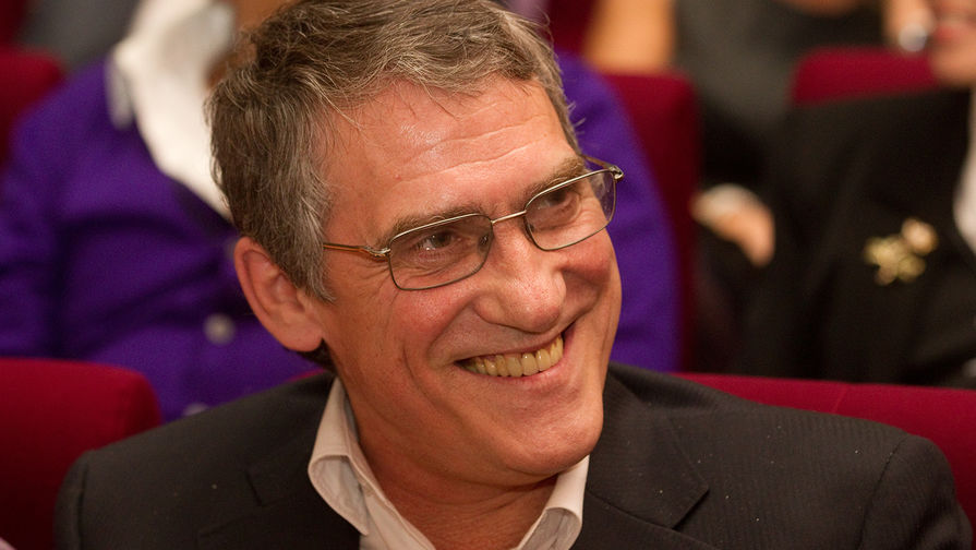  Актер Валерий Гаркалин на открытии фестиваля «Улыбнись, Россия», 2010 год 