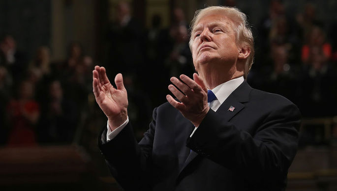 Президент США Дональд Трамп во время во время выступления в Конгрессе с речью «О положении...