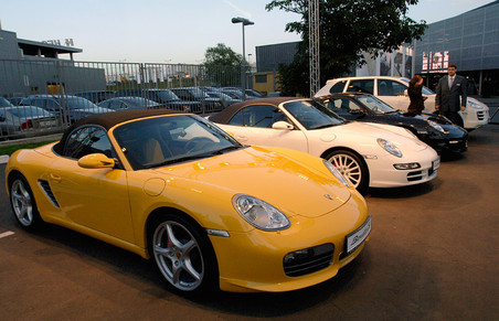 ��������� ���������� Porsche ����� �������� ��������������� ���������� � 400 ��� ������
