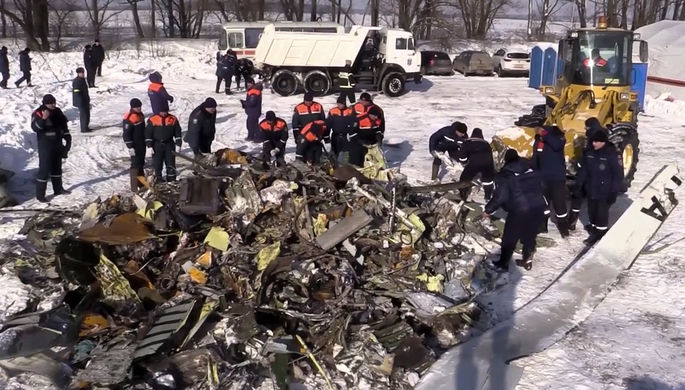 Обломки пассажирского самолета Ан-148 после крушения в Раменском районе Подмосковья, 13 февраля 2018...