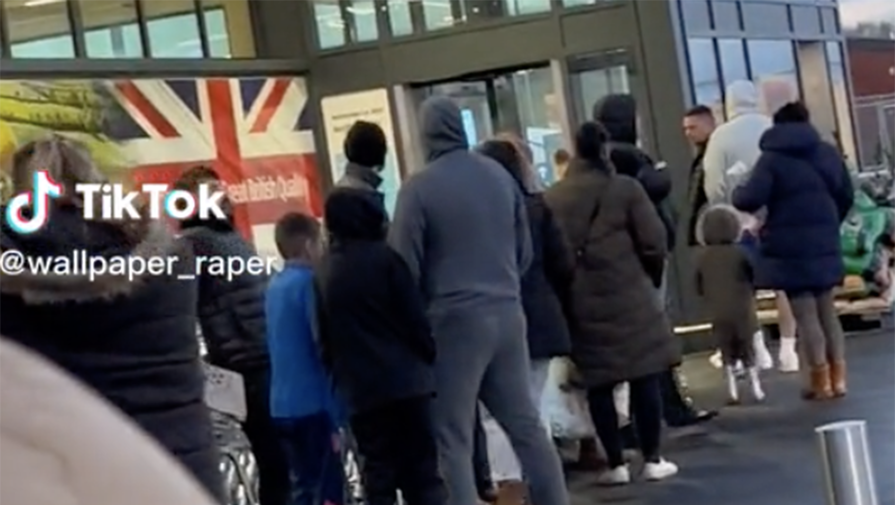 Business Insider рассказало об очередях в магазинах Aldi из-за блогеров Логана Пола и KSI