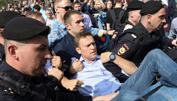 Задержание оппозиционного политика Алексея Навального во время несогласованной акции в центре...