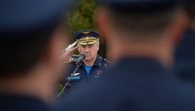 Главнокомандующий Воздушно-космическими силами РФ, Герой России, генерал-полковник Виктор Бондарев