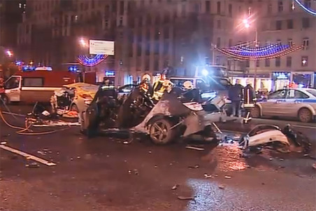 Смертельную аварию на Кутузовском проспекте в Москве мог устроить стритрейсер