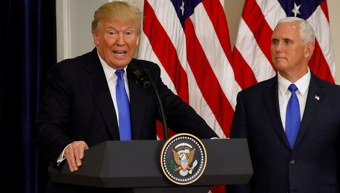 Президент США Дональд Трамп и вице-президент США Майк Пенс