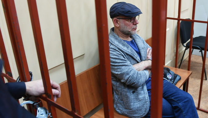 Бывший директор Гоголь-центра Алексей Малобродский в Басманном суде Москвы, 17 октября 2017 года