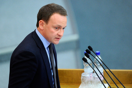 Russian parliament increases protest fines 300-fold