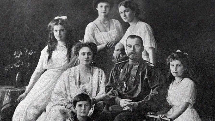 Николай II с семьей, 1914 год