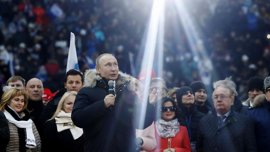 Президент России Владимир Путин во время митинга «За сильную Россию!» на стадионе «Лужники», 3 марта 2017 года