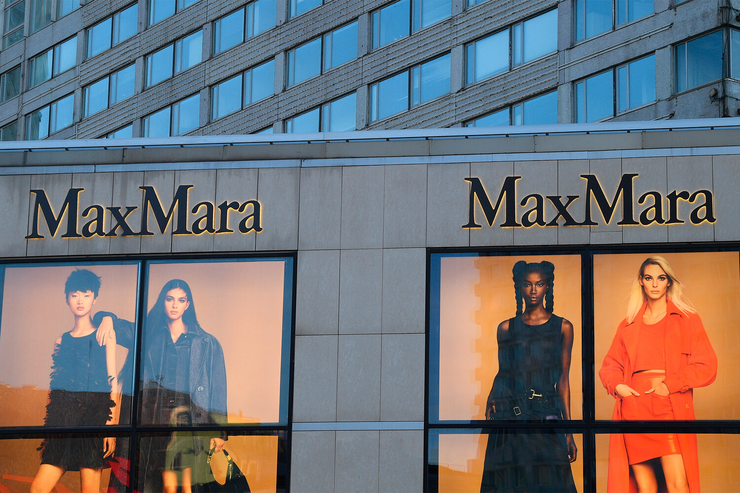 Бренд Max Mara извинился перед моделями из России за недопуск на показ -  Газета.Ru | Новости