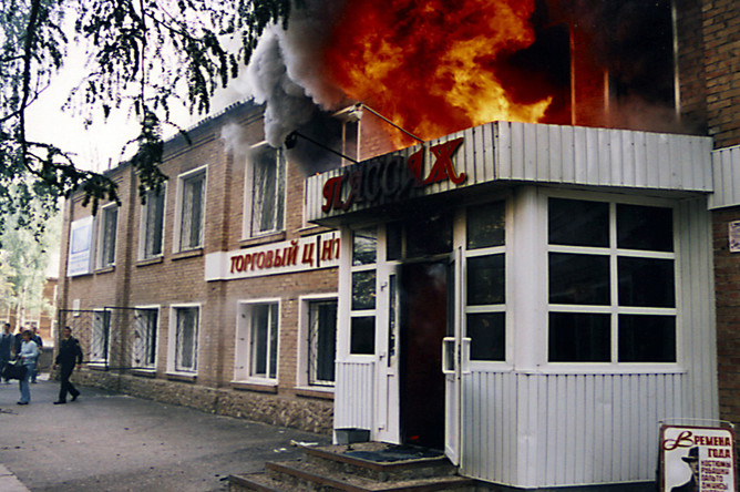 Пожар в торговом центре «Пассаж» в Ухте