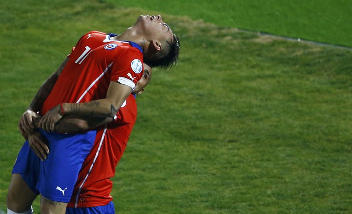 Победу сборной Чили в&nbsp;матче с&nbsp;Перу принес дубль Эдуардо Варгаса