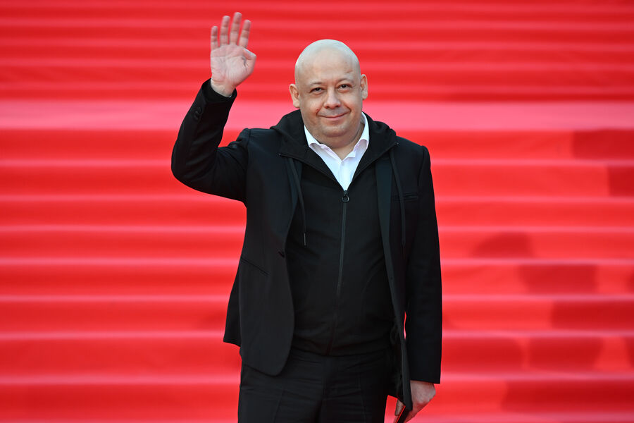 Режиссер Алексей Герман &mdash; младший на&nbsp;красной дорожке перед&nbsp;церемонией открытия 47-го Московского Международного кинофестиваля, 17&nbsp;апреля 2025&nbsp;года