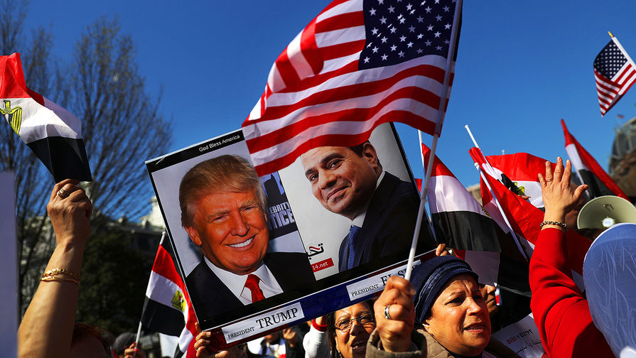 Митинг сторонников президента Египта Абделя Фаттаха ас-Сиси у Белого дома в Вашингтоне