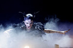 Исполнительница Bambie Thug репетирует перед гранд-финалом конкурса «Евровидение» в Мальмё, Швеция, 10 мая 2024 года