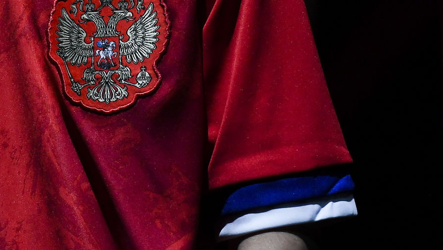 Герб РФ на игровой форме сборной России по футболу в которой она будет выступать на чемпионате Европы 2020.