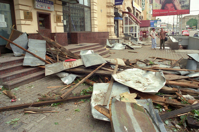 1998 год. Последствия урагана в Москве