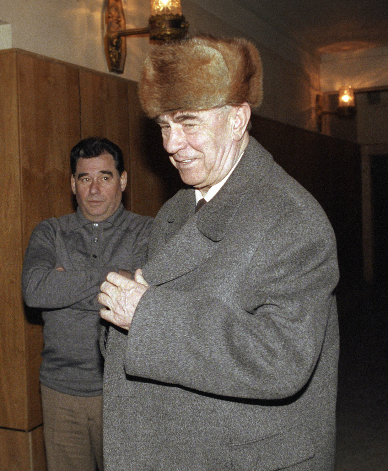 Бывший министр обороны СССР Дмитрий Язов, обвиняемый по делу ГКЧП, перед началом заседания Верховного суда, 1993 год