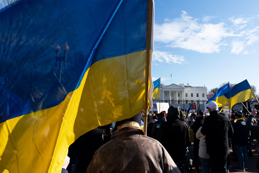 «Ради чего мы задеваем обладателя крупнейшего ядерного арсенала?» В США усомнились в поддержке Киева