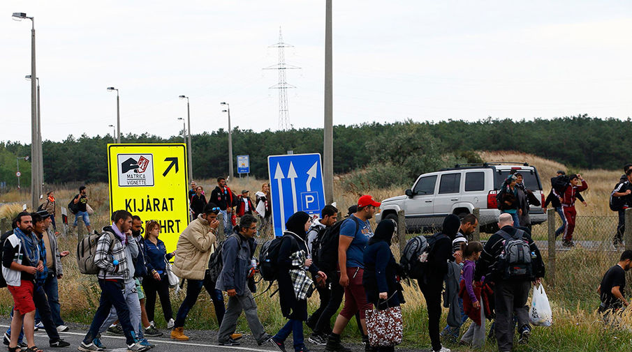 МВД Австрии заявило о продлении контроля на границе с Венгрией, Словенией и Словакией