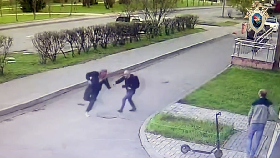 Мужчина напал на знакомого и нанес ему множество ударов ножом в Москве