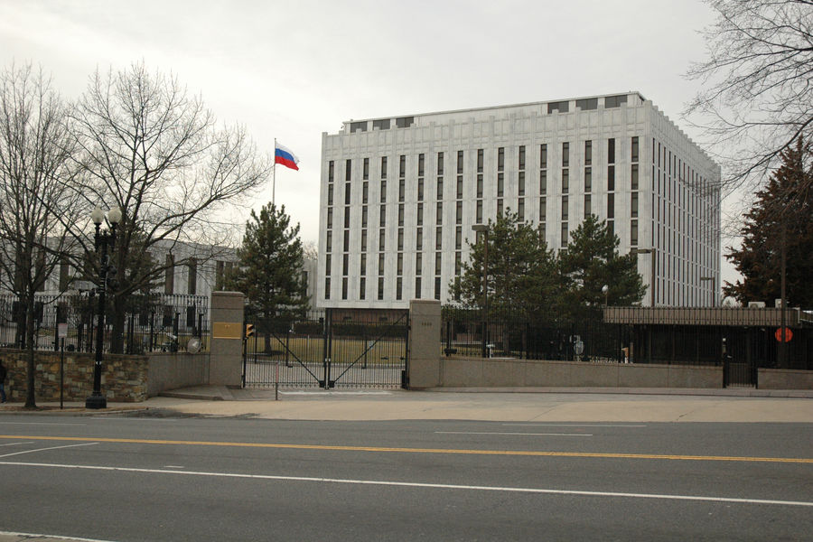 Посольство Российской Федерации в Соединенных Штатах Америки на площади Бориса Немцова