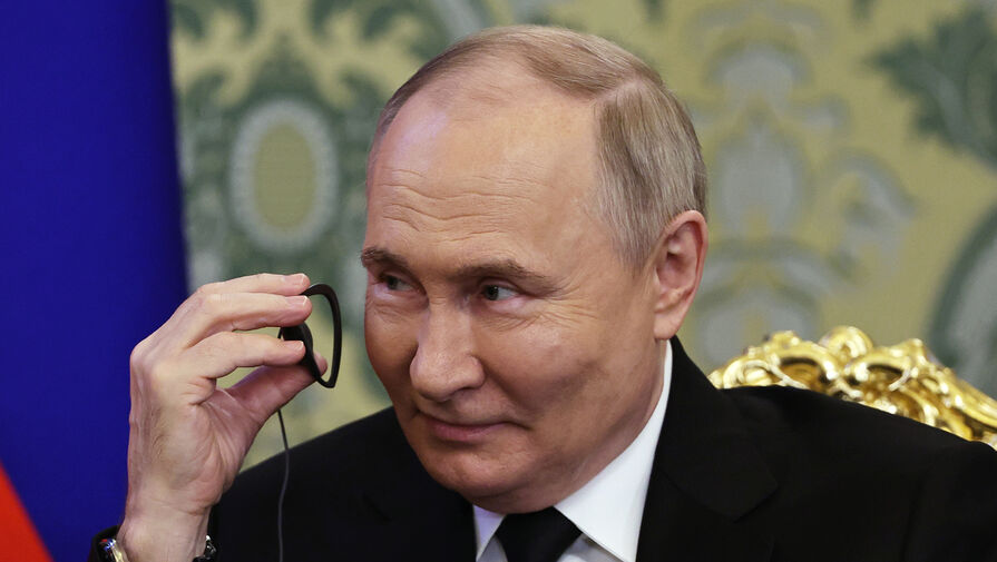 Путин освободил от должности замсекретаря Совета безопасности
