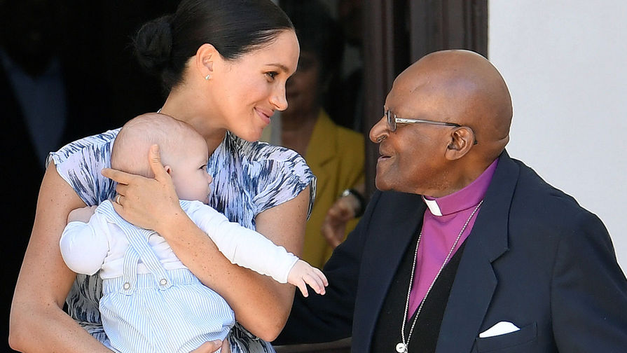 Герцогиня Сассекская Меган с&nbsp;сыном Арчи во время встречи с&nbsp;архиепископом Десмондом Туту, 25 сентября 2019 года 