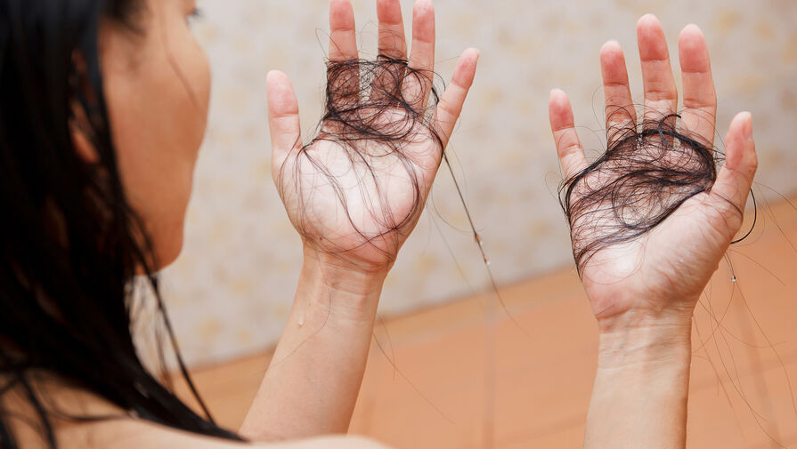 Отсутствие головного убора летом грозит потерей волос, заявила врач