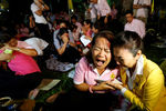 Жители Таиланда скорбят по умершему королю