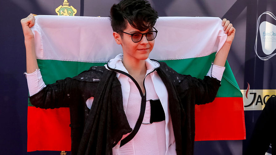 Кристиан Костов на красной дорожке перед открытием конкурса «Евровидение» 2017 года в Киеве