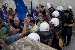 Митинг в поддержку европейских кредиторов на площади Синтагма в Афинах