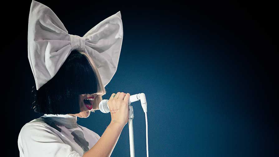 Певица Sia призналась, что хотела покончить с собой