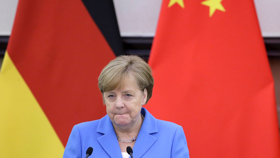 Канцлер ФРГ Ангела Меркель во время встречи с премьером Госсовета КНР Ли Кэцяном в Пекине, 24 мая 2018 года