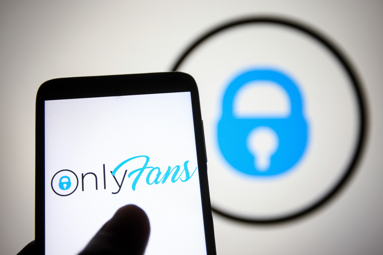 OnlyFans закрыл доступ россиянам к своему сайту - Газета.Ru | Новости