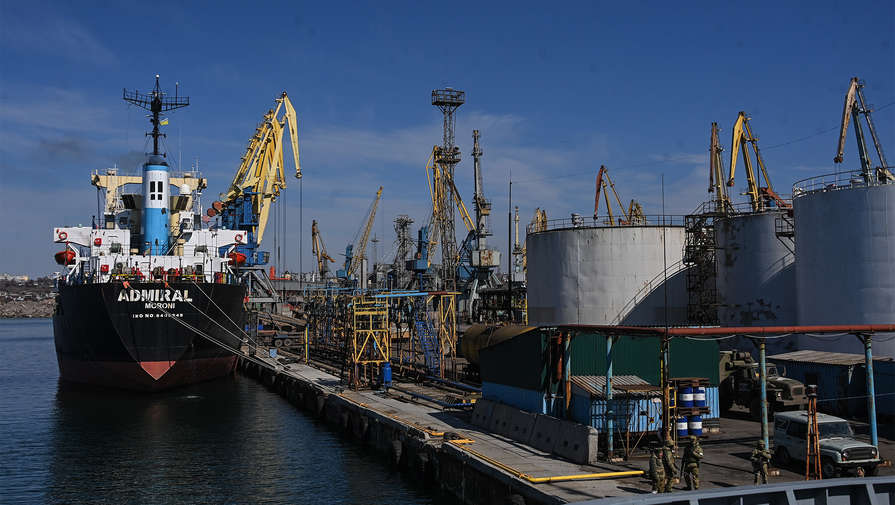 Marine Traffic: два корабля с продовольствием с Украины прибыли в пункты назначения