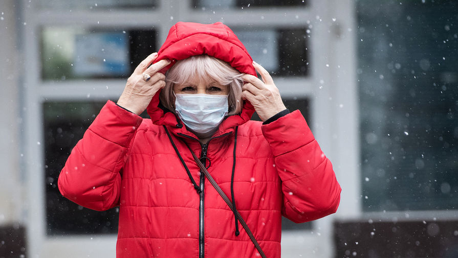 Снова в масках: власти Петербурга усилили меры по борьбе с ковидом, ОРВИ и гриппом