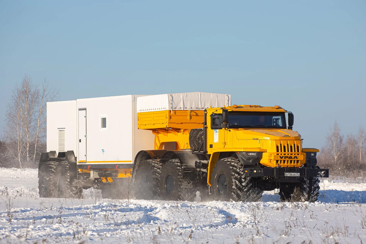 Урал» представил арктический автопоезд для езды в -50°С - Газета.Ru |  Новости