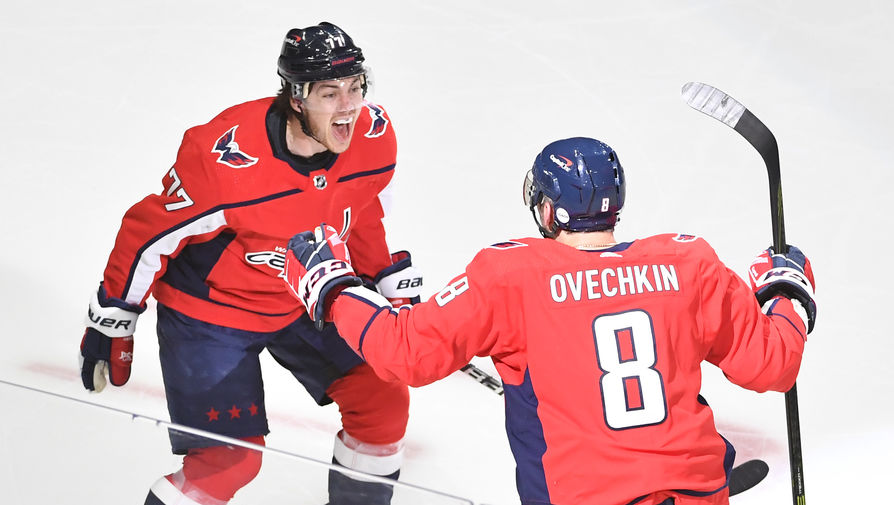 Ассист Овечкина и гол Свечникова: как прошел день в НХЛ