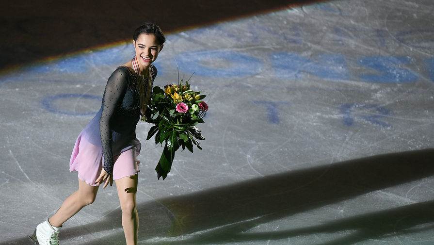 Евгения Медведева с&nbsp;мировым рекордом выиграла ЧЕ по&nbsp;фигурному катанию